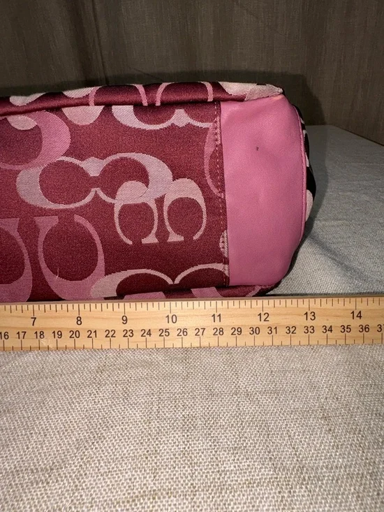 Coach Gallery Optic Signature Tote in Burgundy and Pink - Picture 9 of 10